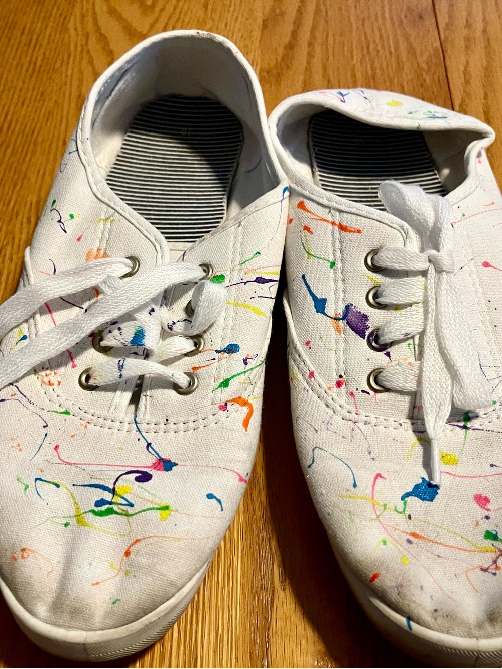 Sneakers With Paint Splatter 10